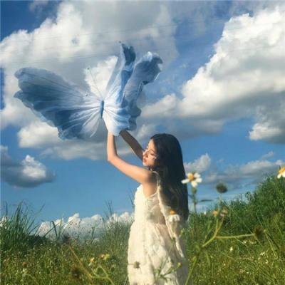 星二代晒豪宅名表，人设崩塌，一夜之间持续发酵